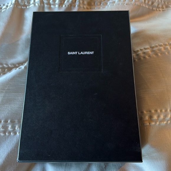 Saint Laurent Cassandra Leather Thong Sandals size 39 - Picture 10 of 12